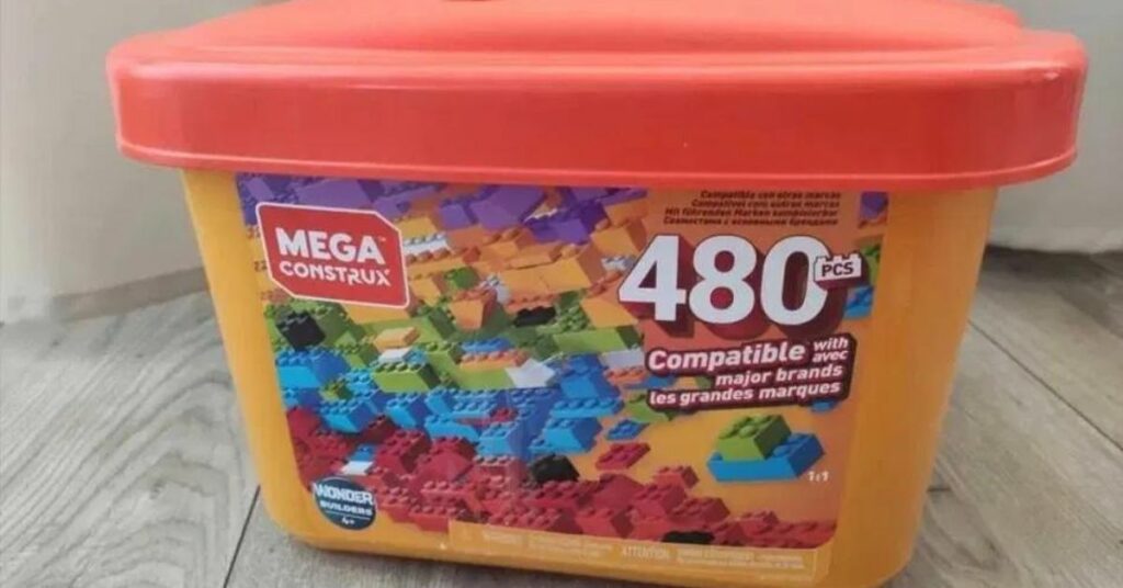 Lego vs Mega Construx