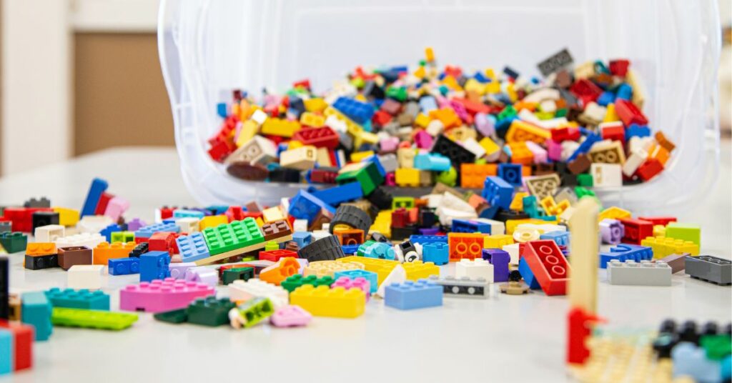 Lego vs Mega Construx