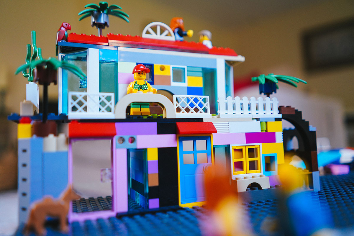 How To Build A LEGO House?