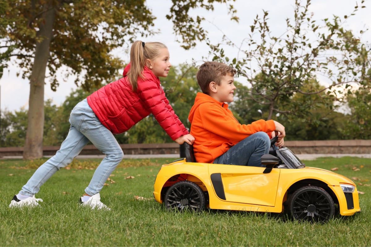 How Old Should Your Kids Be Before Playing with a Power Wheel (1)